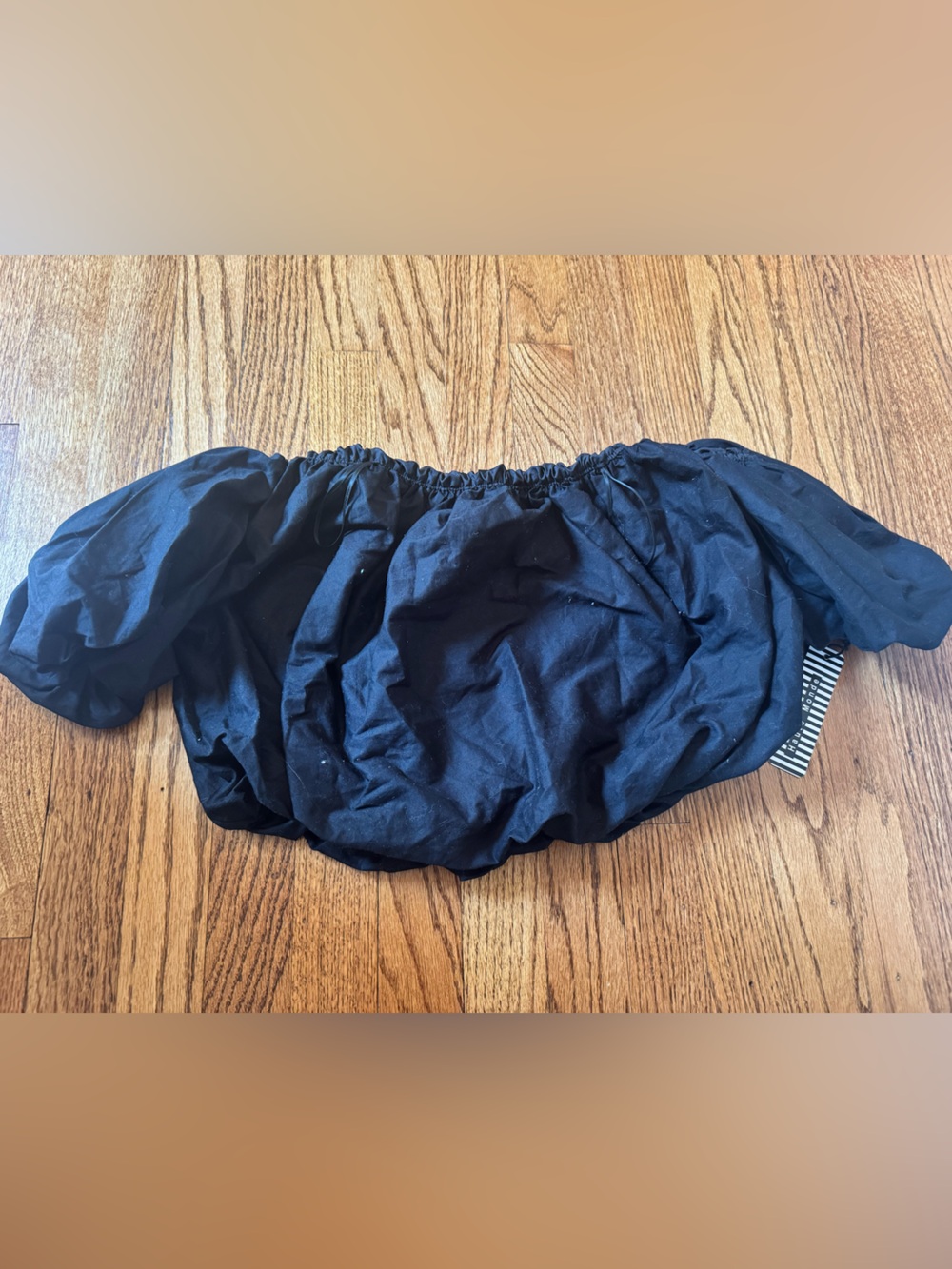 NWT Haute Monde Peasant Crop Top